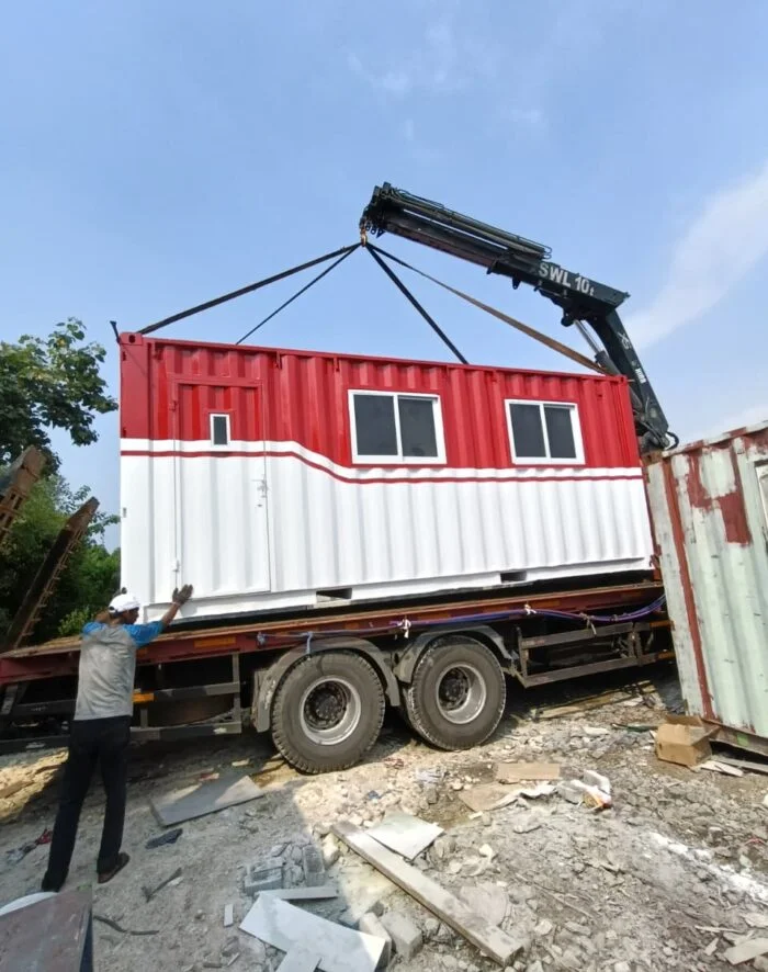 Portacamp 20 feet Gresik